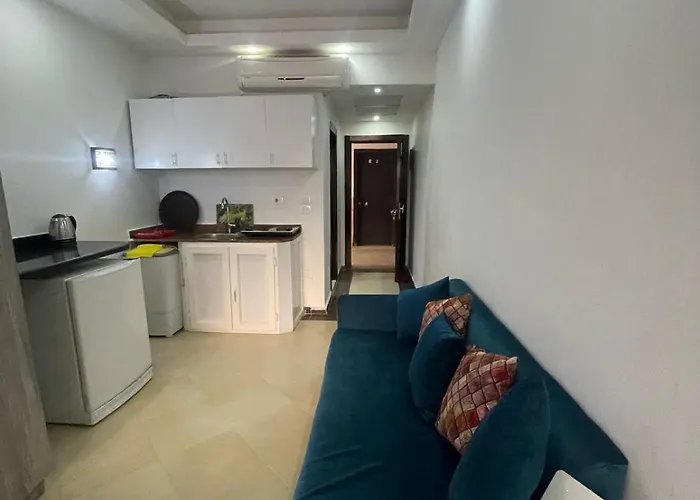 Cecelia Private Beachaccess For Families, Near Airport Apartment *