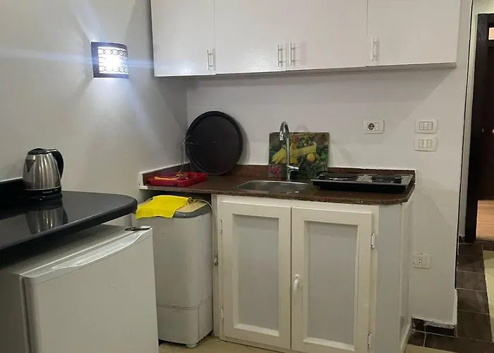 Cecelia Private Beachaccess For Families, Near Airport Apartment *