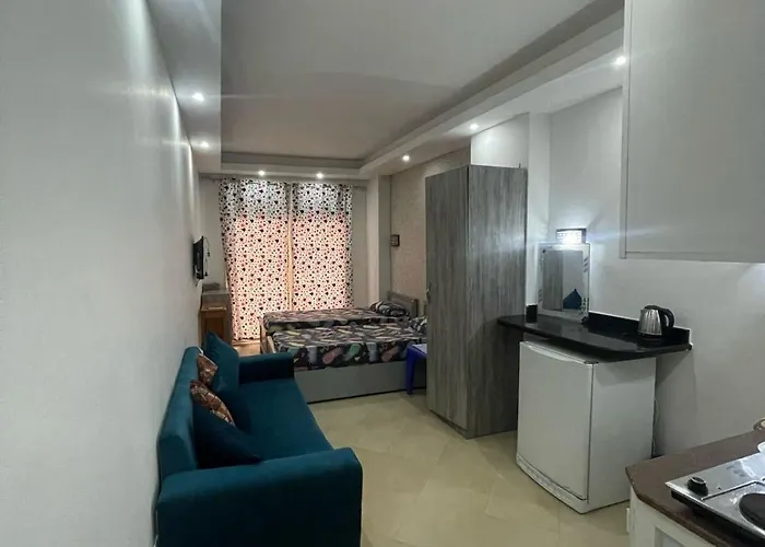 Cecelia Private Beachaccess For Families, Near Airport Apartment *