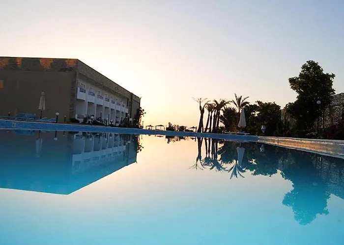 Cecelia Private Beachaccess For Families, Near Airport Apartment