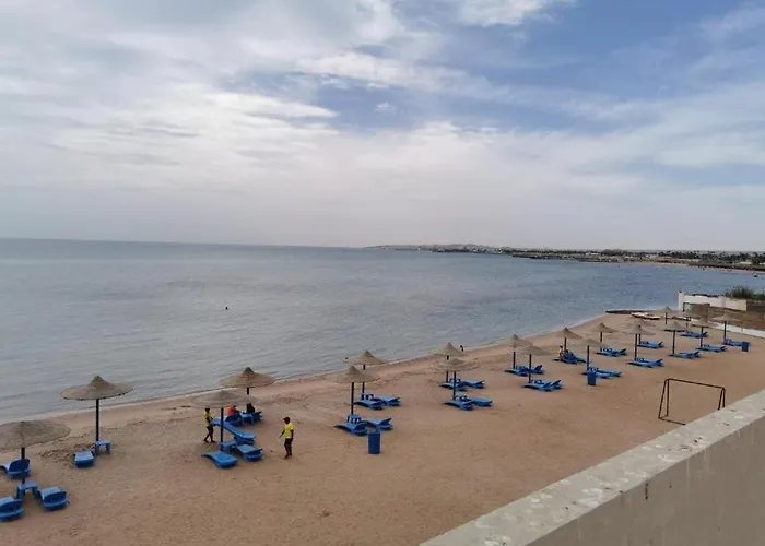 Cecelia Private Beachaccess For Families, Near Airport Apartment *