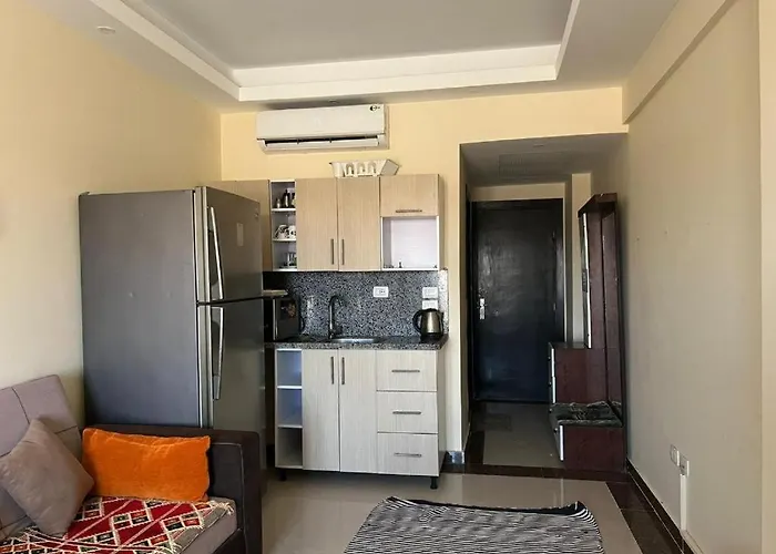 Cecelia Private Beachaccess For Families, Near Airport Apartment